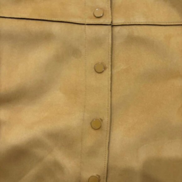 Zara Chic Mustard Yellow Faux Suede Jacket – Minimalist Modern Design - Picture 5 of 5